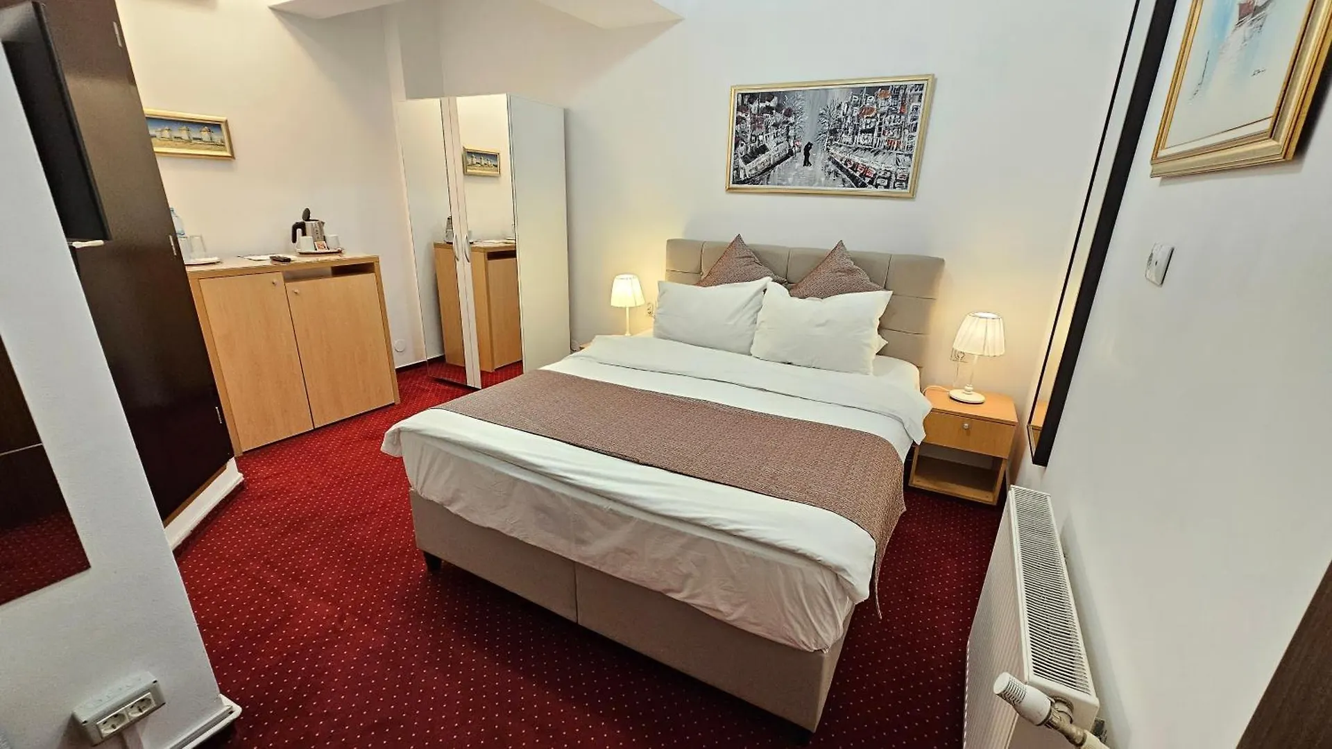 *** Hotel Bucur Accommodation Bucharest Romania