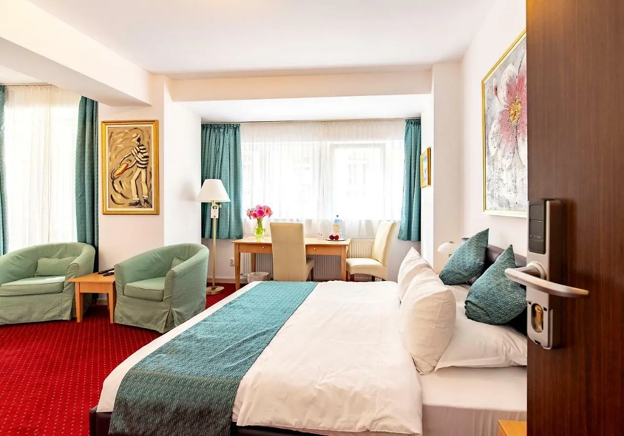 ホテル Bucur Accommodation ブカレスト